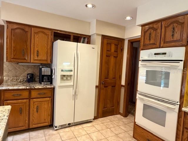 Image 43 of 84 For 110 Stone Post Road