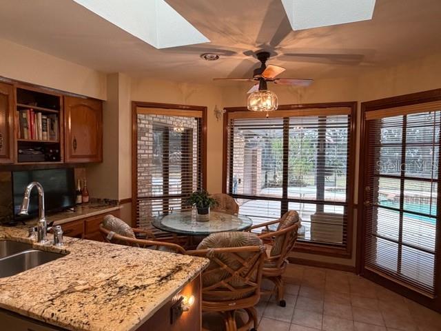 Image 47 of 84 For 110 Stone Post Road