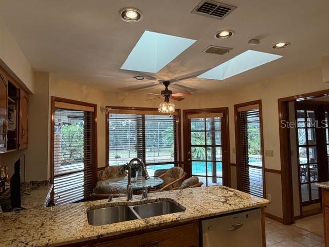 Image 48 of 84 For 110 Stone Post Road