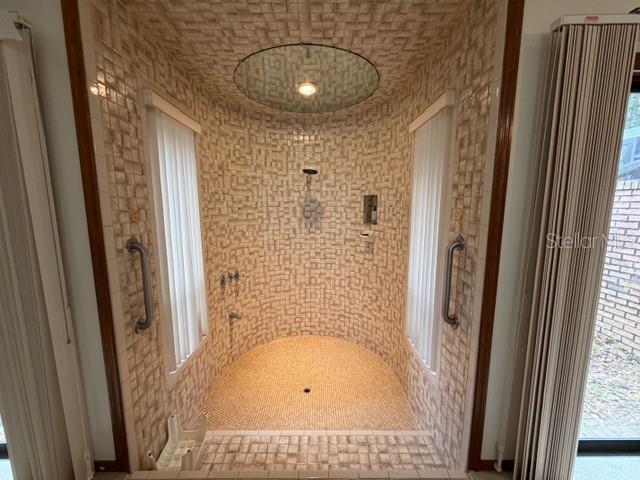 Image 71 of 84 For 110 Stone Post Road