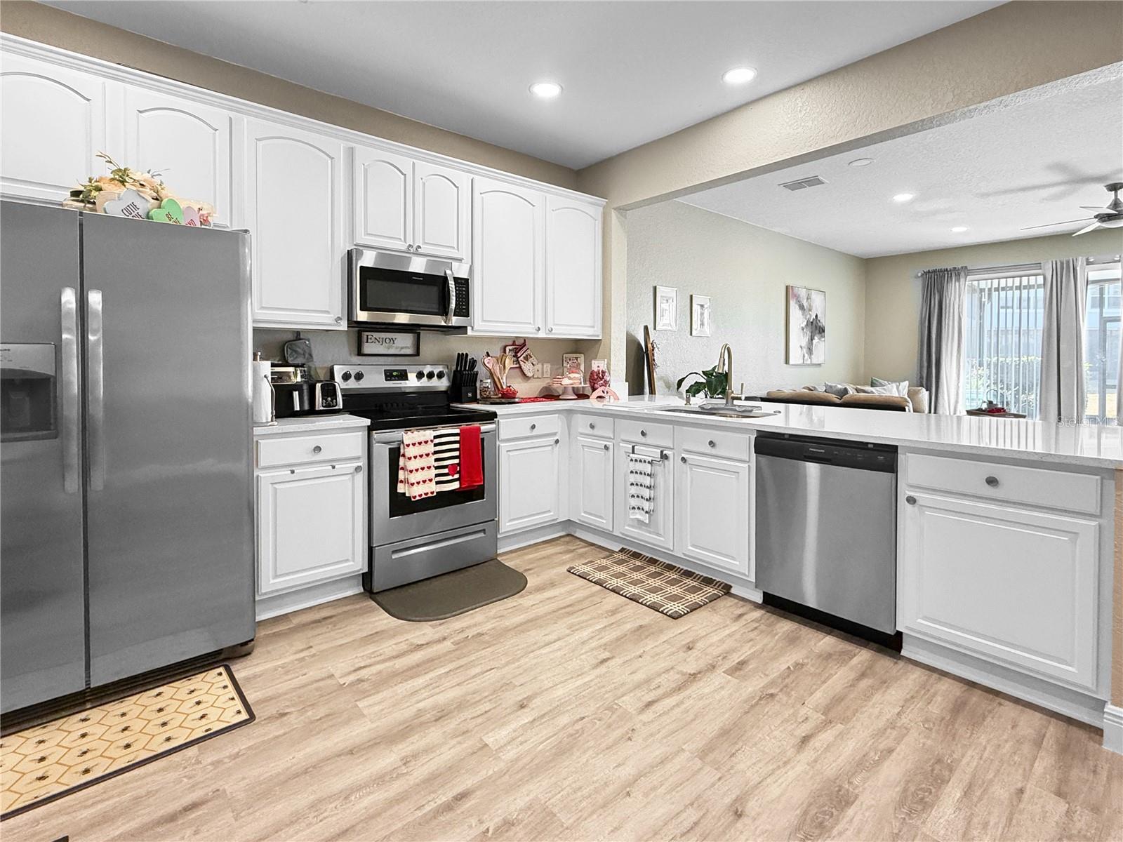 Image 8 of 29 For 15048 Bellinkoff Lane