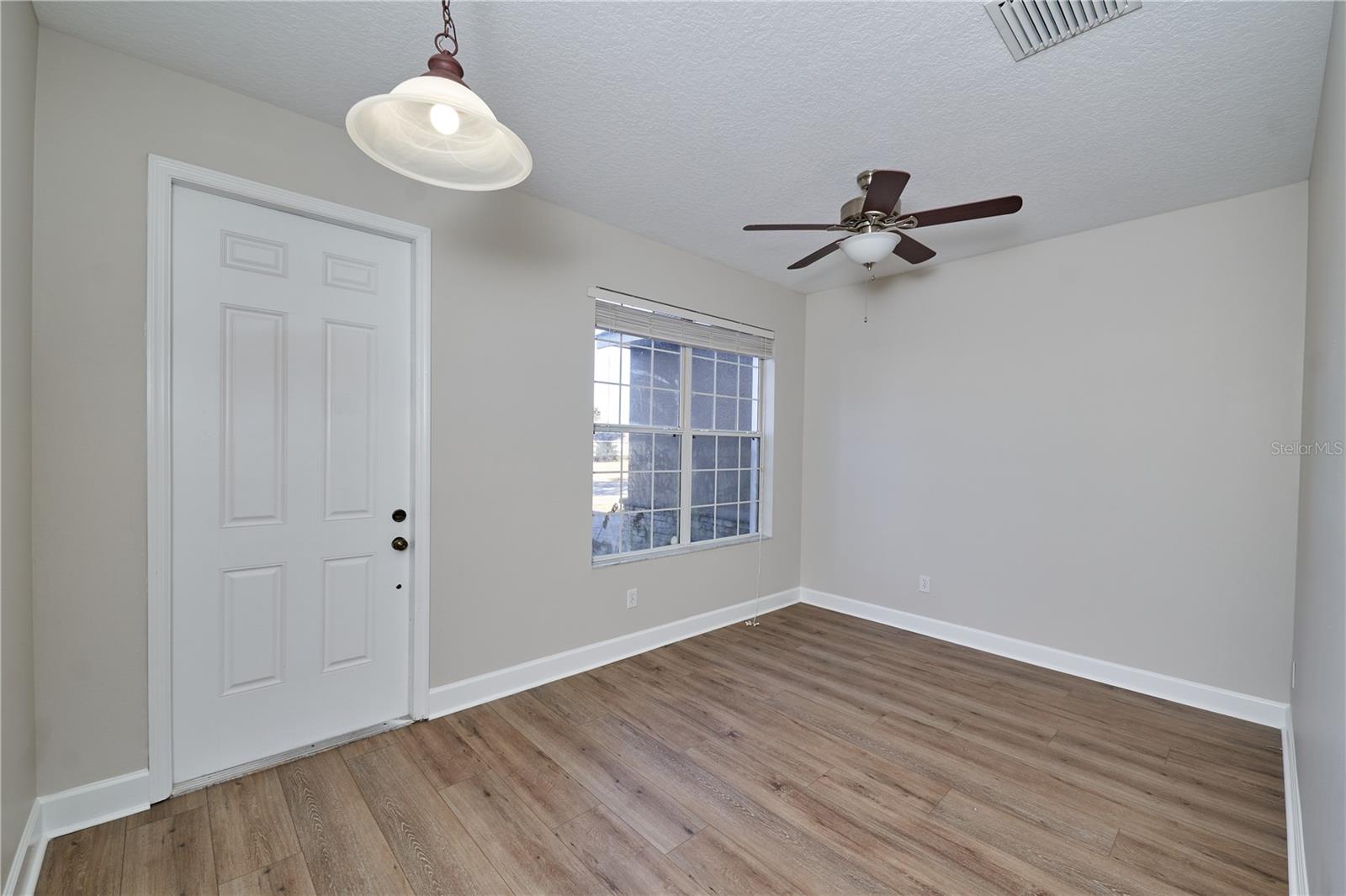 Image 4 of 76 For 23903 Sardinia Drive