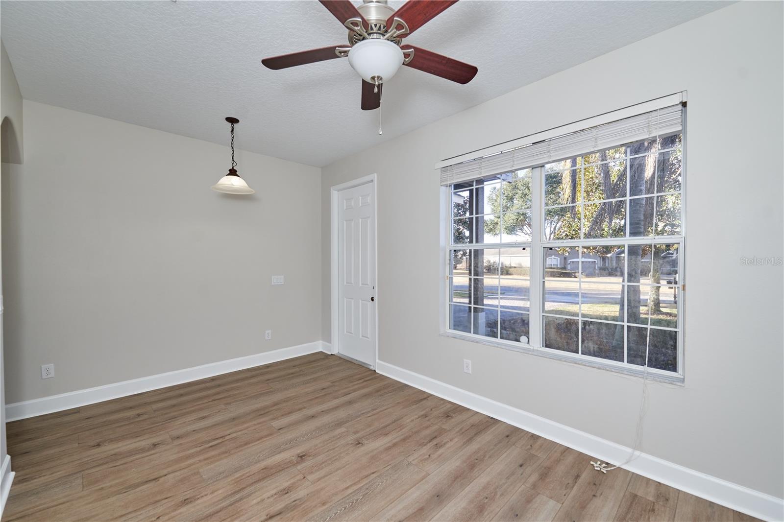 Image 5 of 76 For 23903 Sardinia Drive