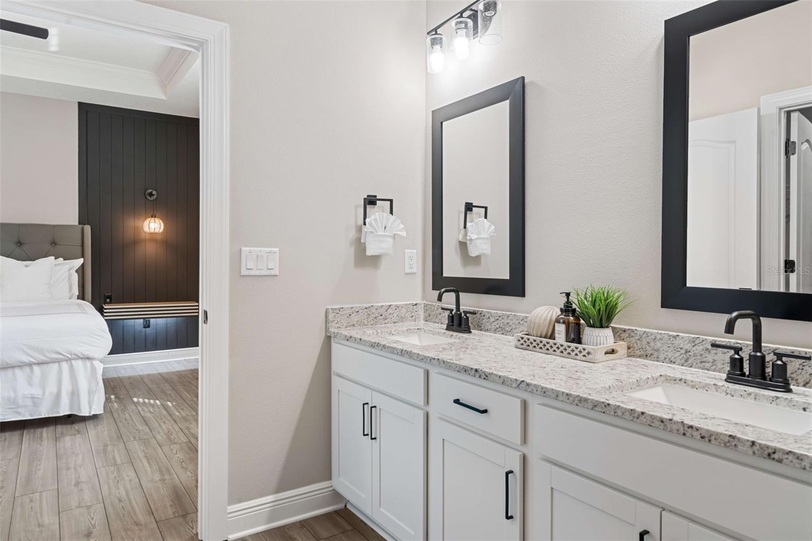 Image 19 of 40 For 7796 Somersworth Drive