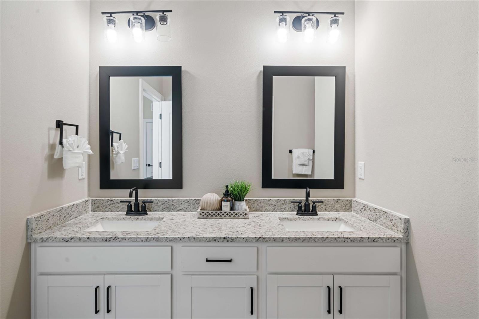 Image 20 of 40 For 7796 Somersworth Drive