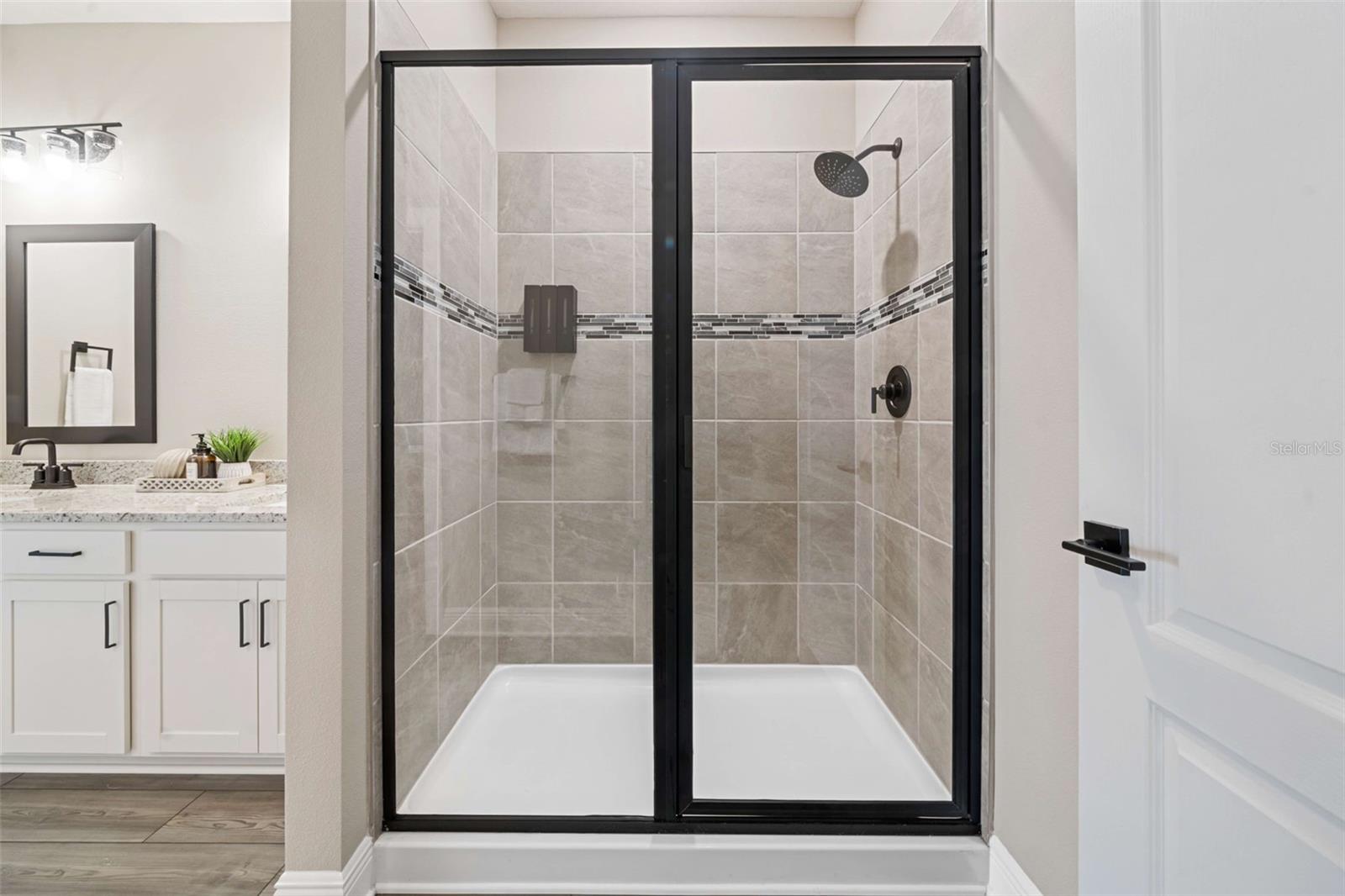 Image 22 of 40 For 7796 Somersworth Drive