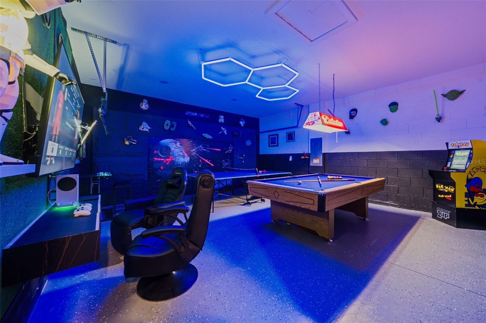 Image 5 of 40 For 7796 Somersworth Drive