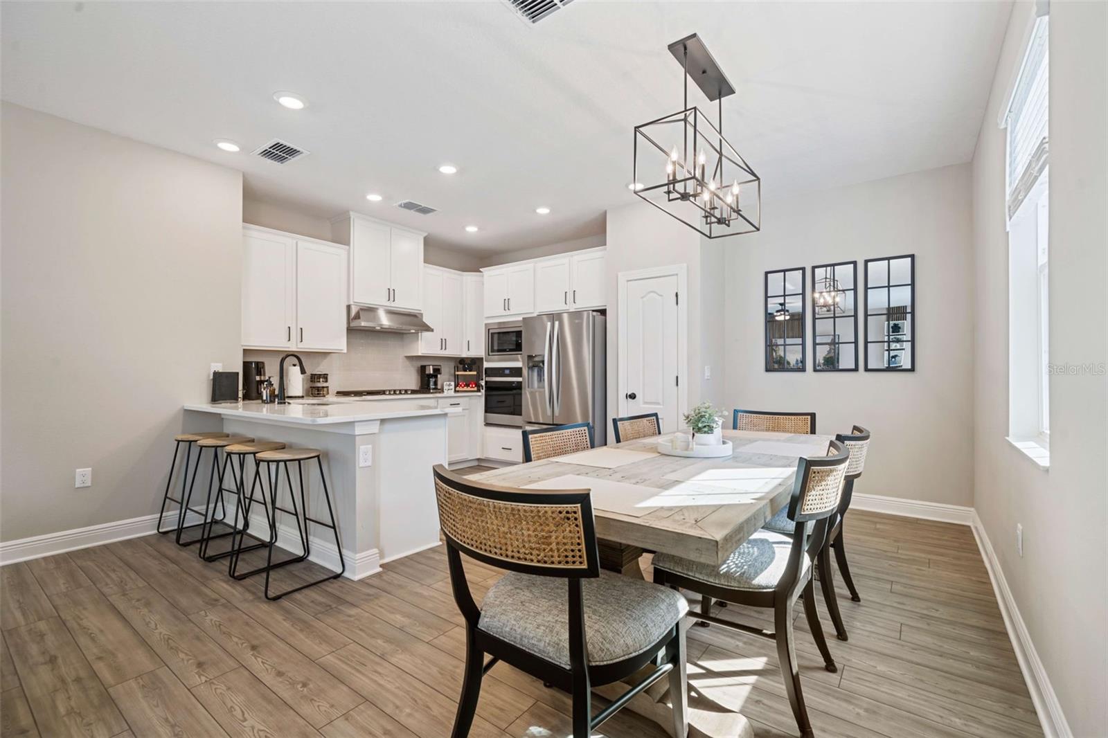 Image 8 of 40 For 7796 Somersworth Drive