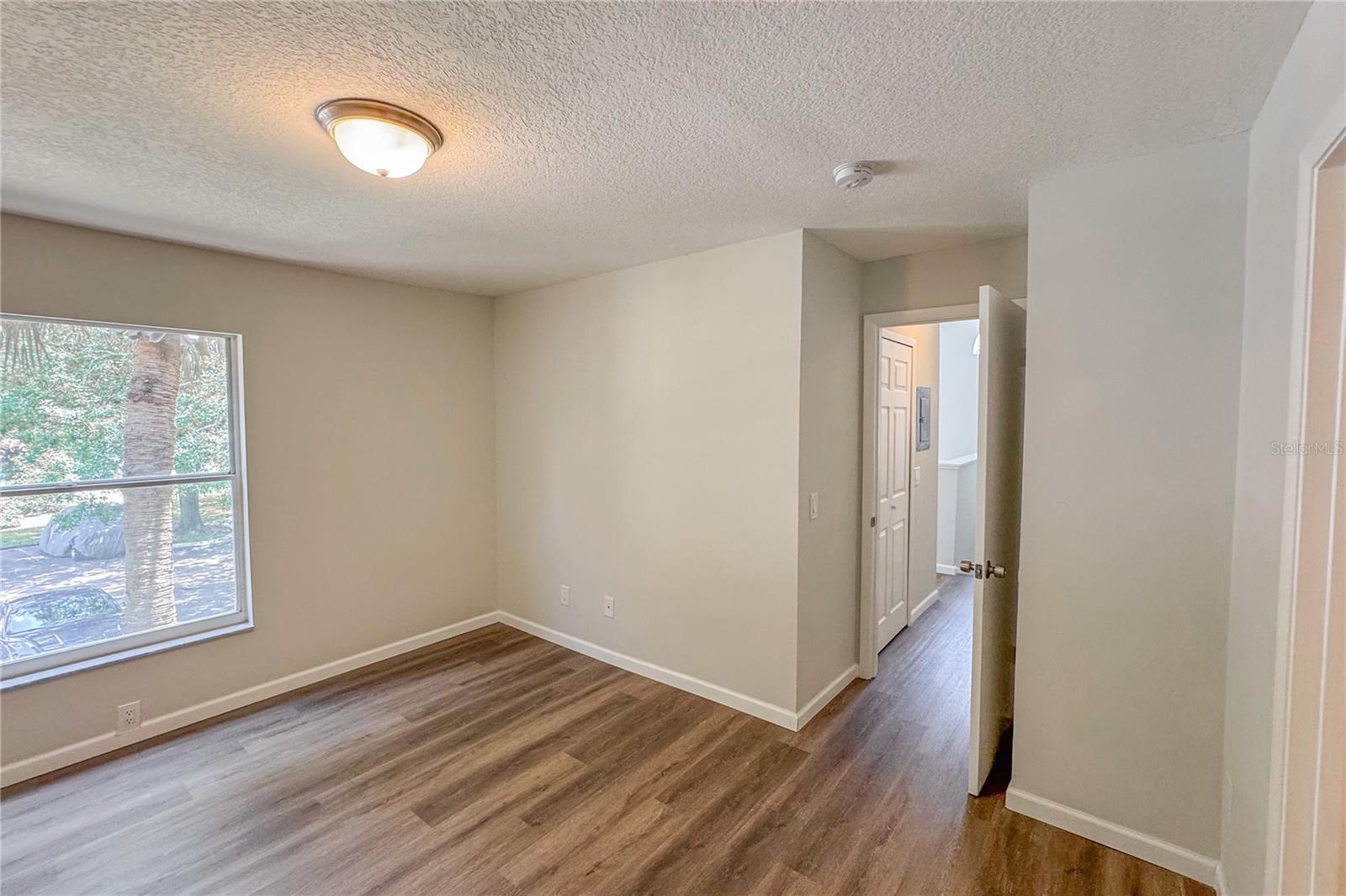 Image 23 of 38 For 5436 Michigan Street 4