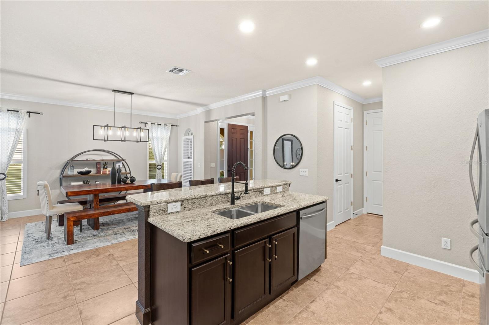 Image 16 of 58 For 8864 Della Scala Circle