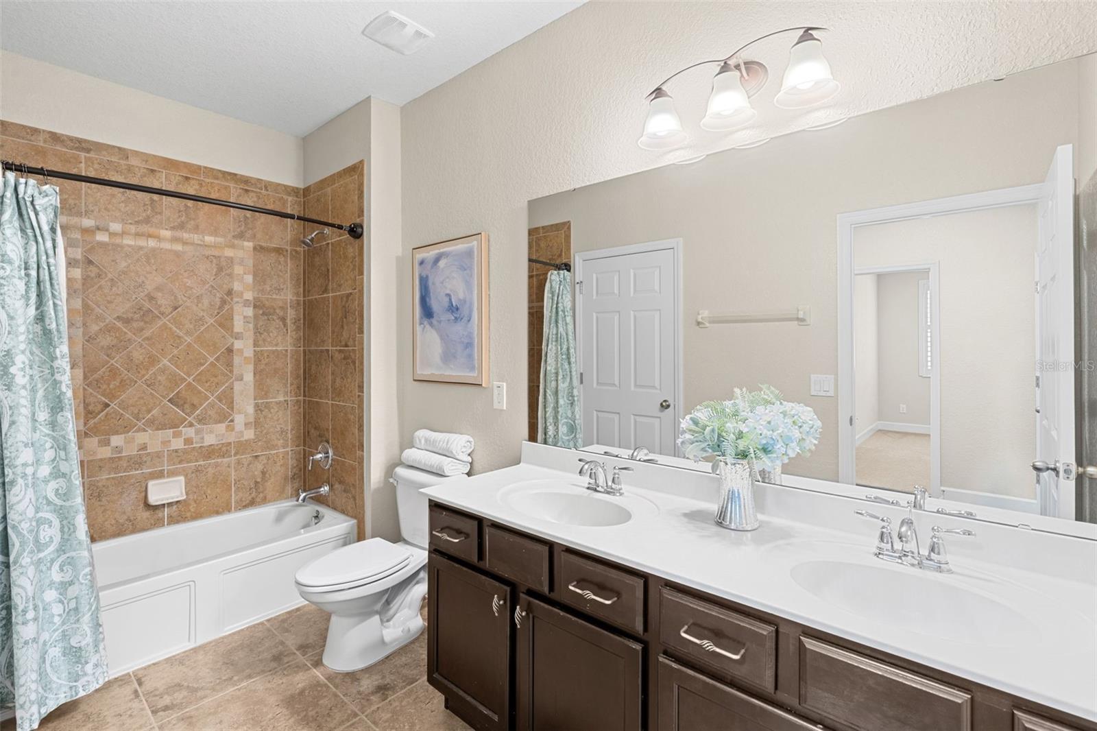 Image 33 of 58 For 8864 Della Scala Circle