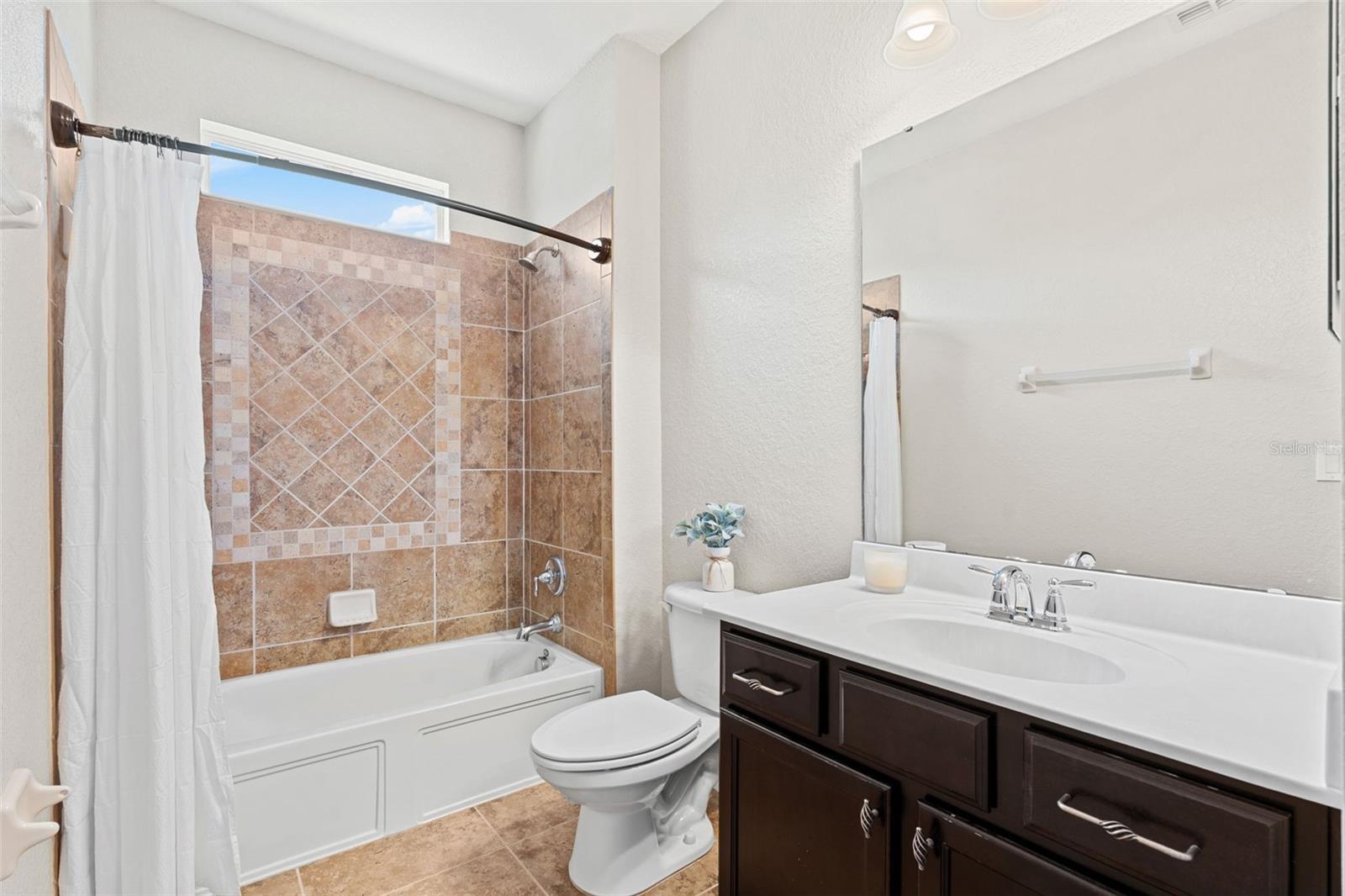 Image 38 of 58 For 8864 Della Scala Circle