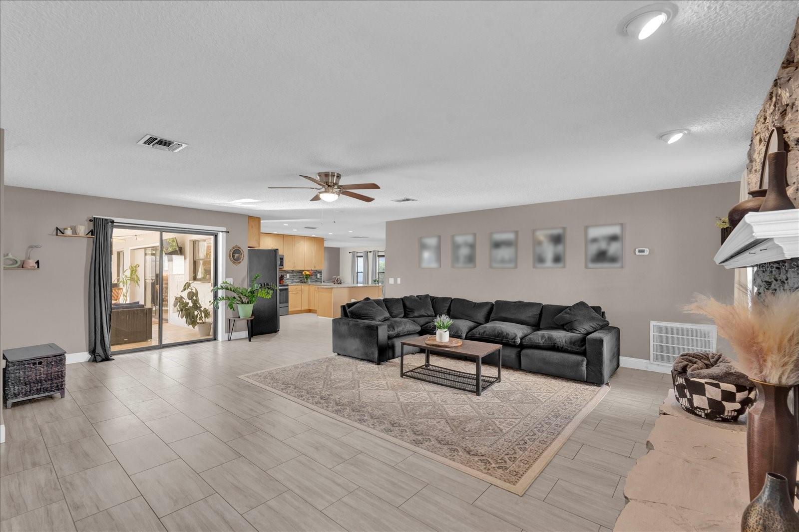 Image 12 of 27 For 1585 Randolph St