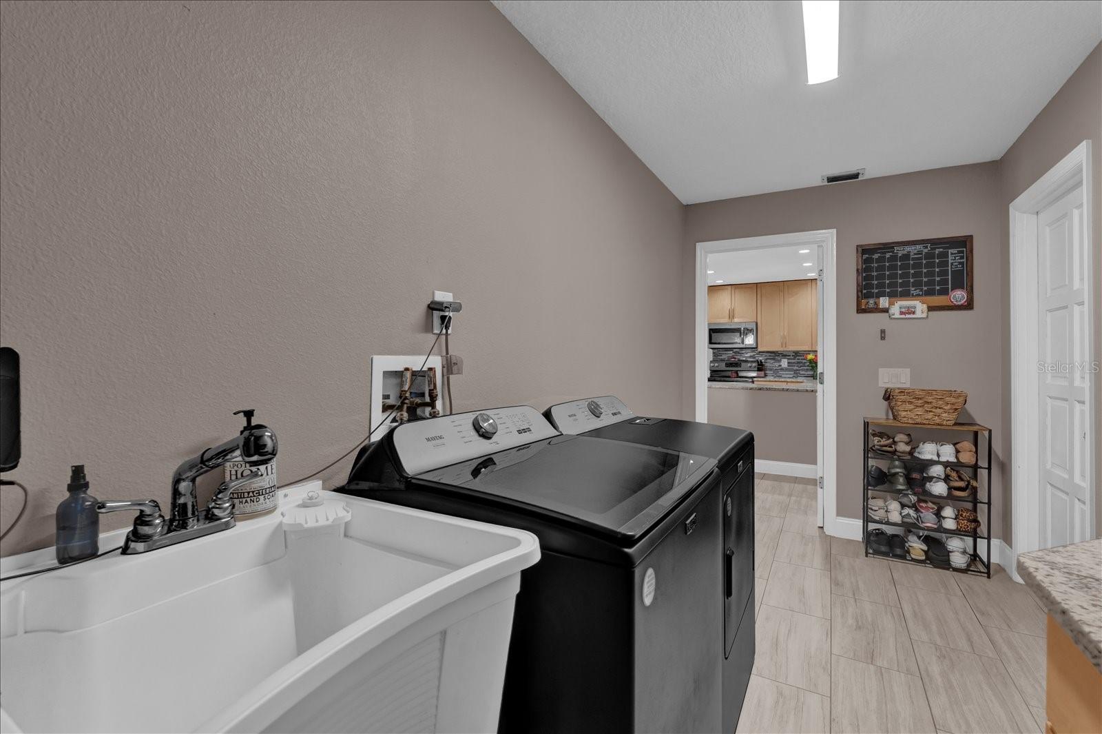 Image 22 of 27 For 1585 Randolph St