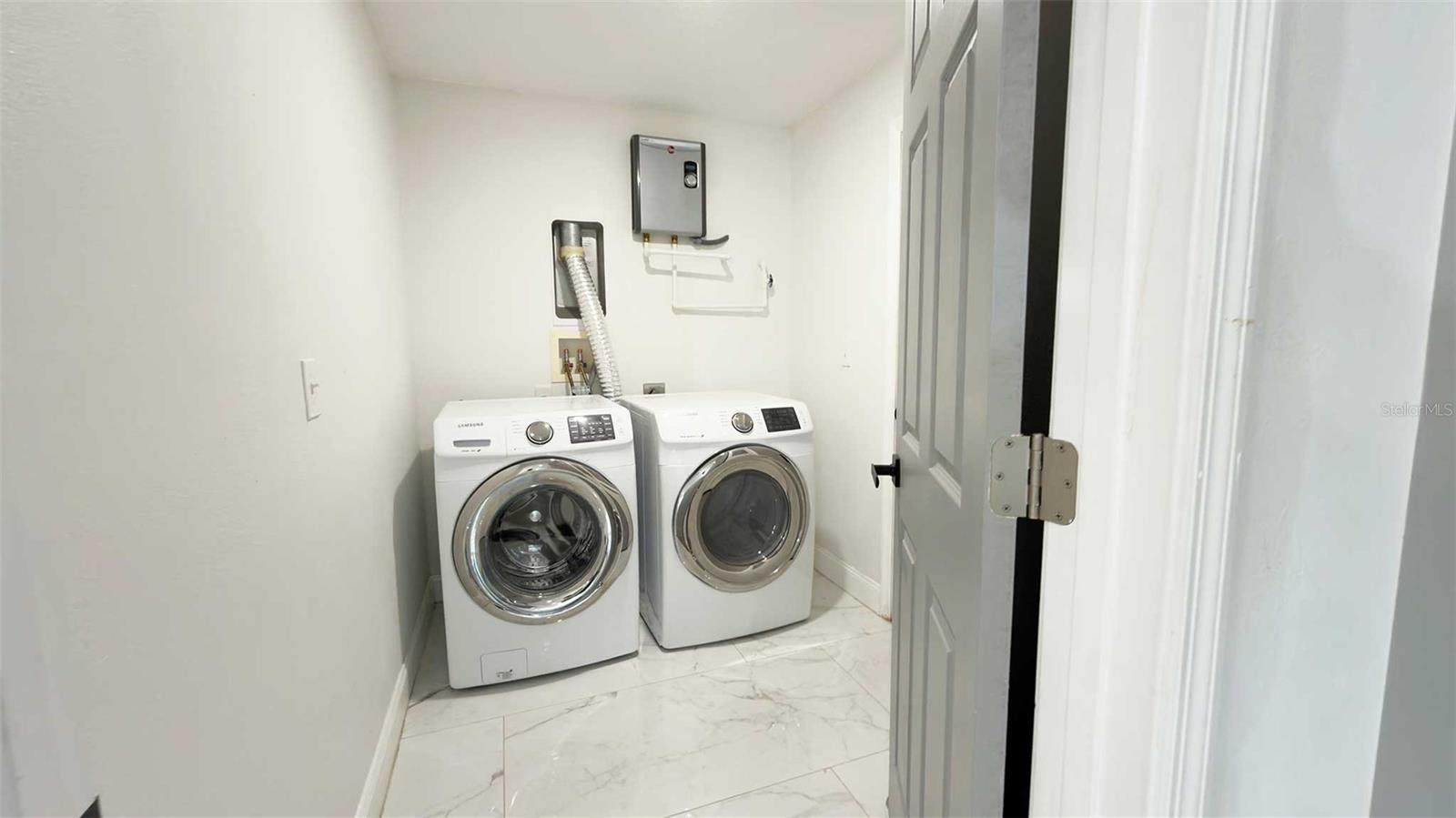 Image 15 of 50 For 1414 Harding Street