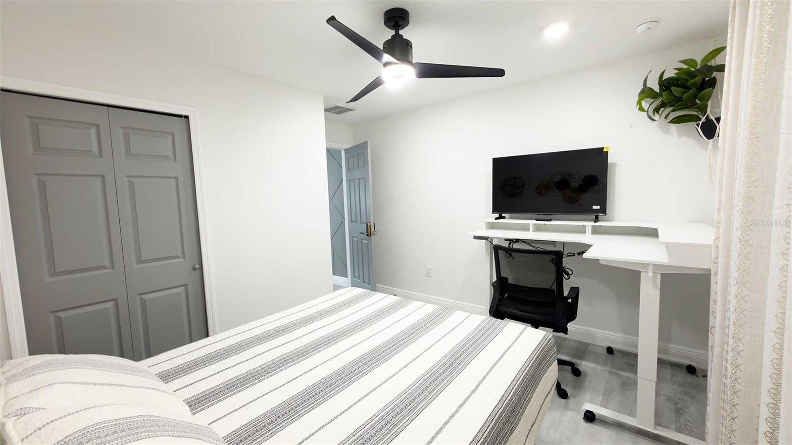 Image 38 of 50 For 1414 Harding Street