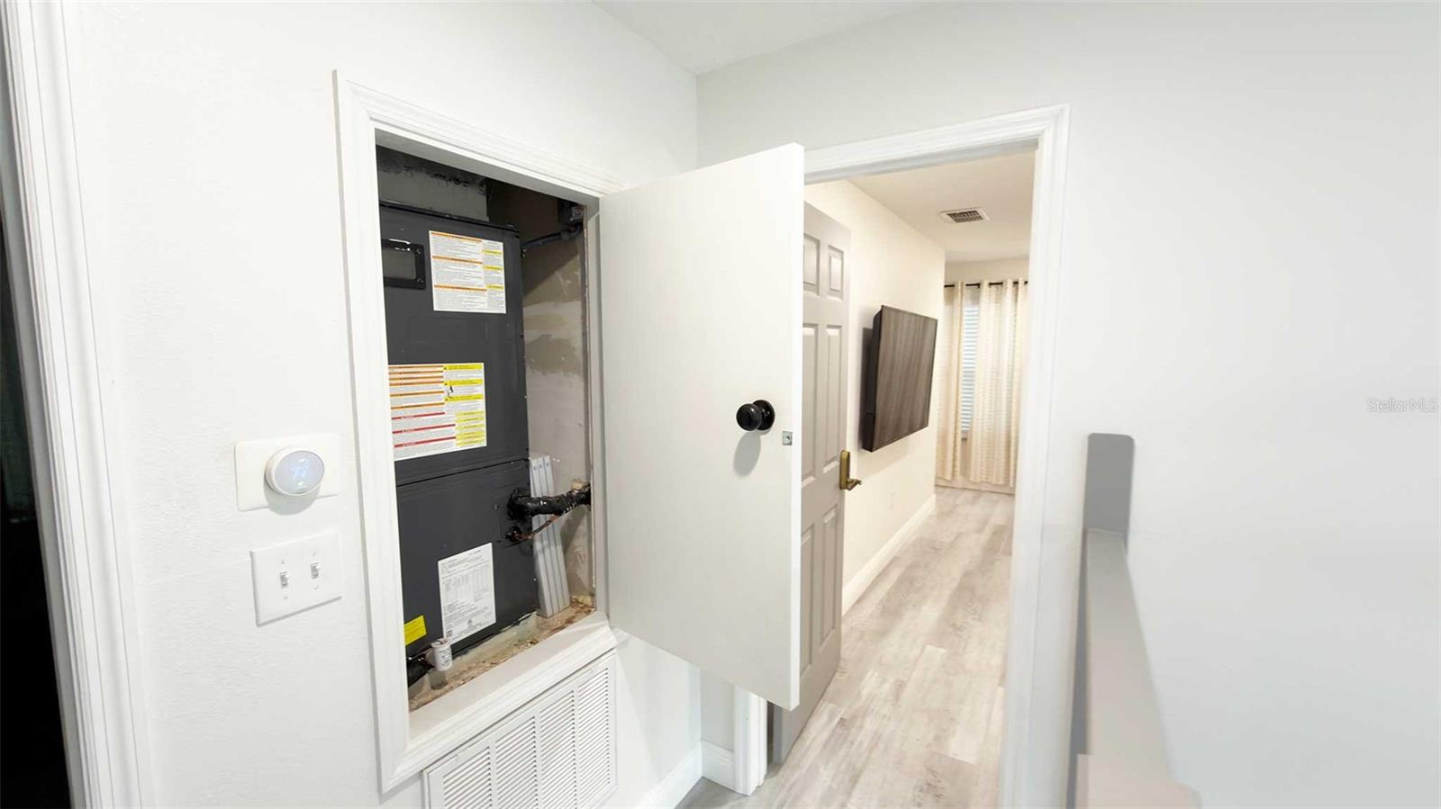 Image 39 of 50 For 1414 Harding Street