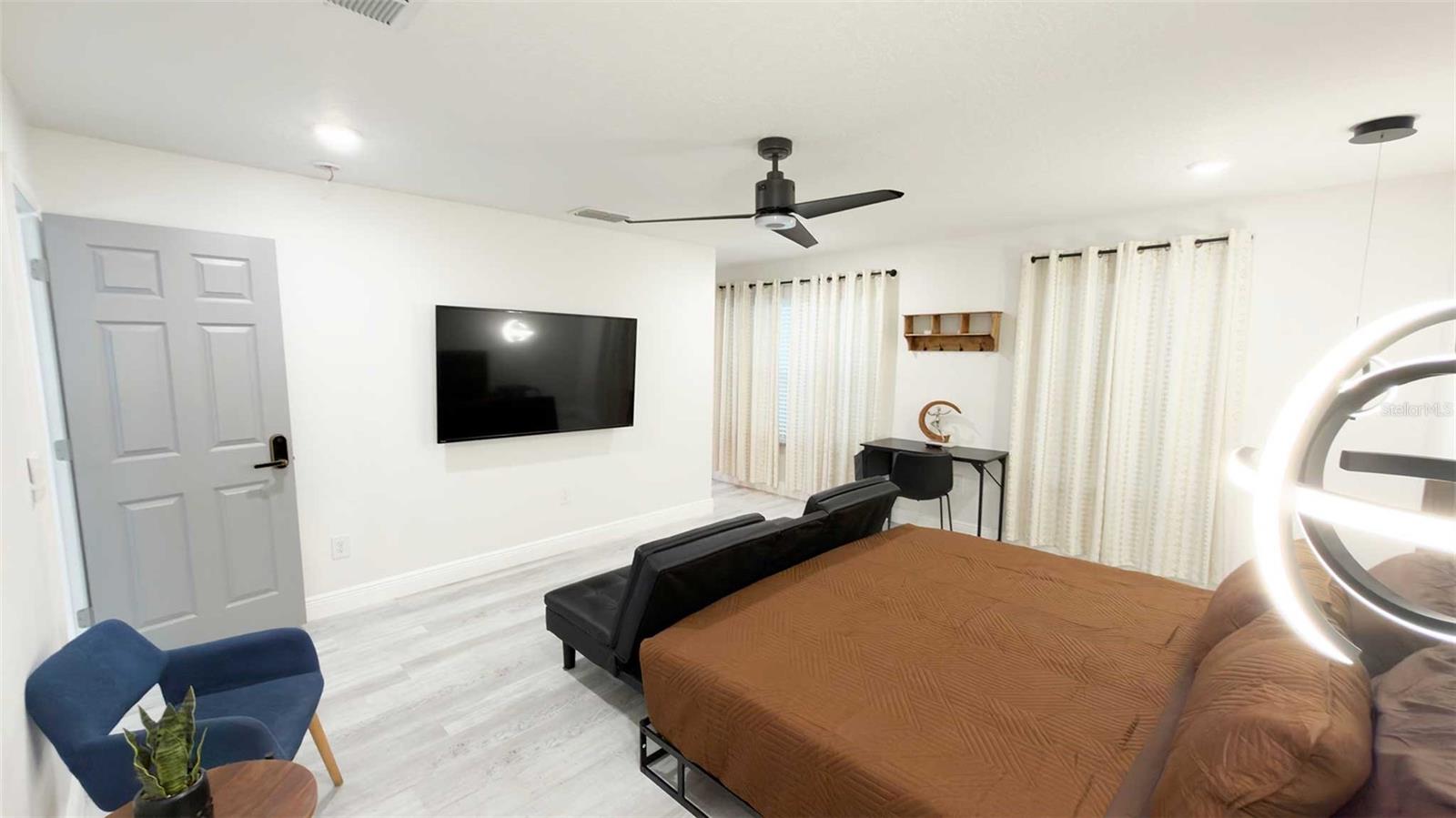 Image 42 of 50 For 1414 Harding Street