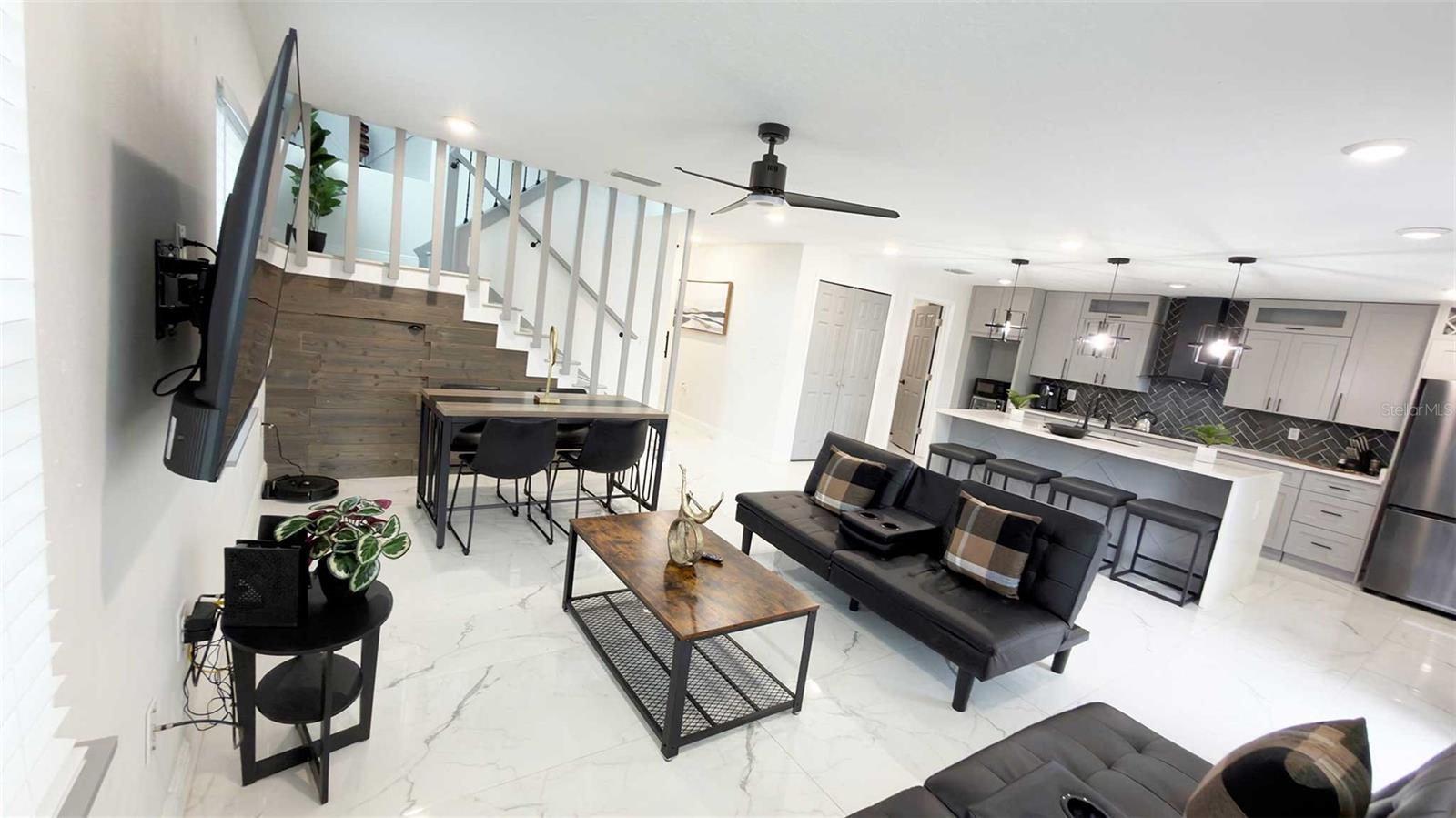 Image 5 of 50 For 1414 Harding Street