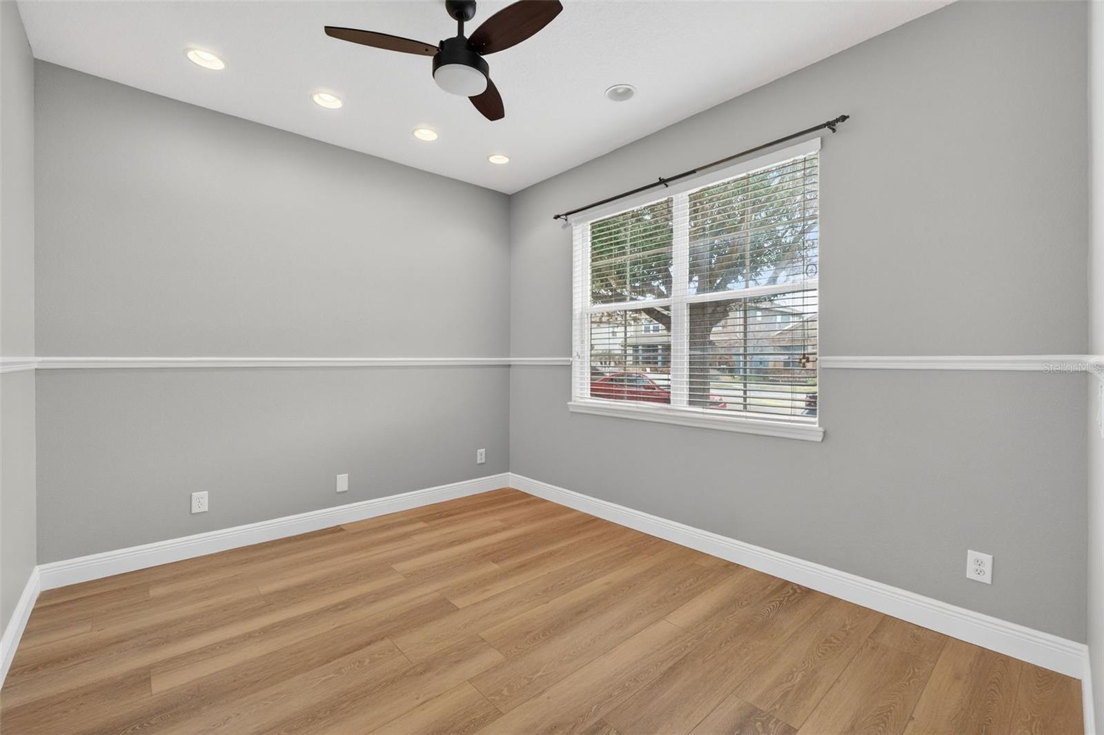 Image 14 of 89 For 2311 J Lawson Boulevard