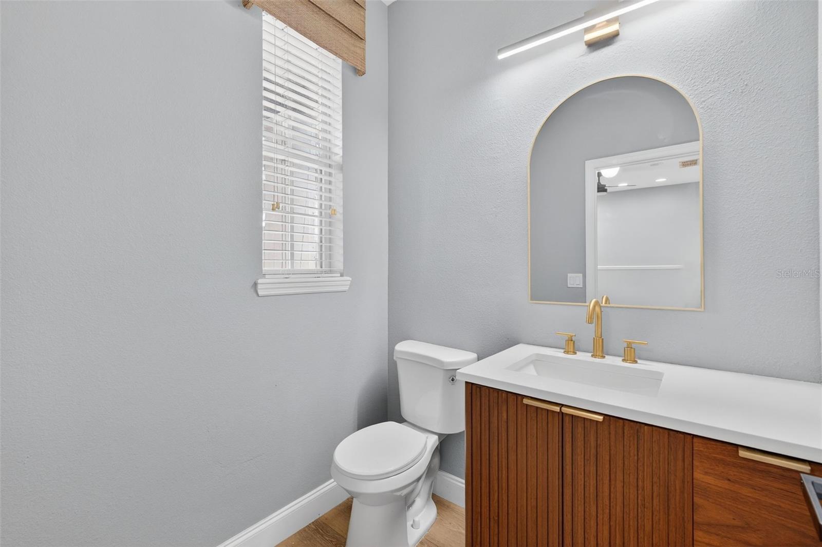 Image 18 of 89 For 2311 J Lawson Boulevard