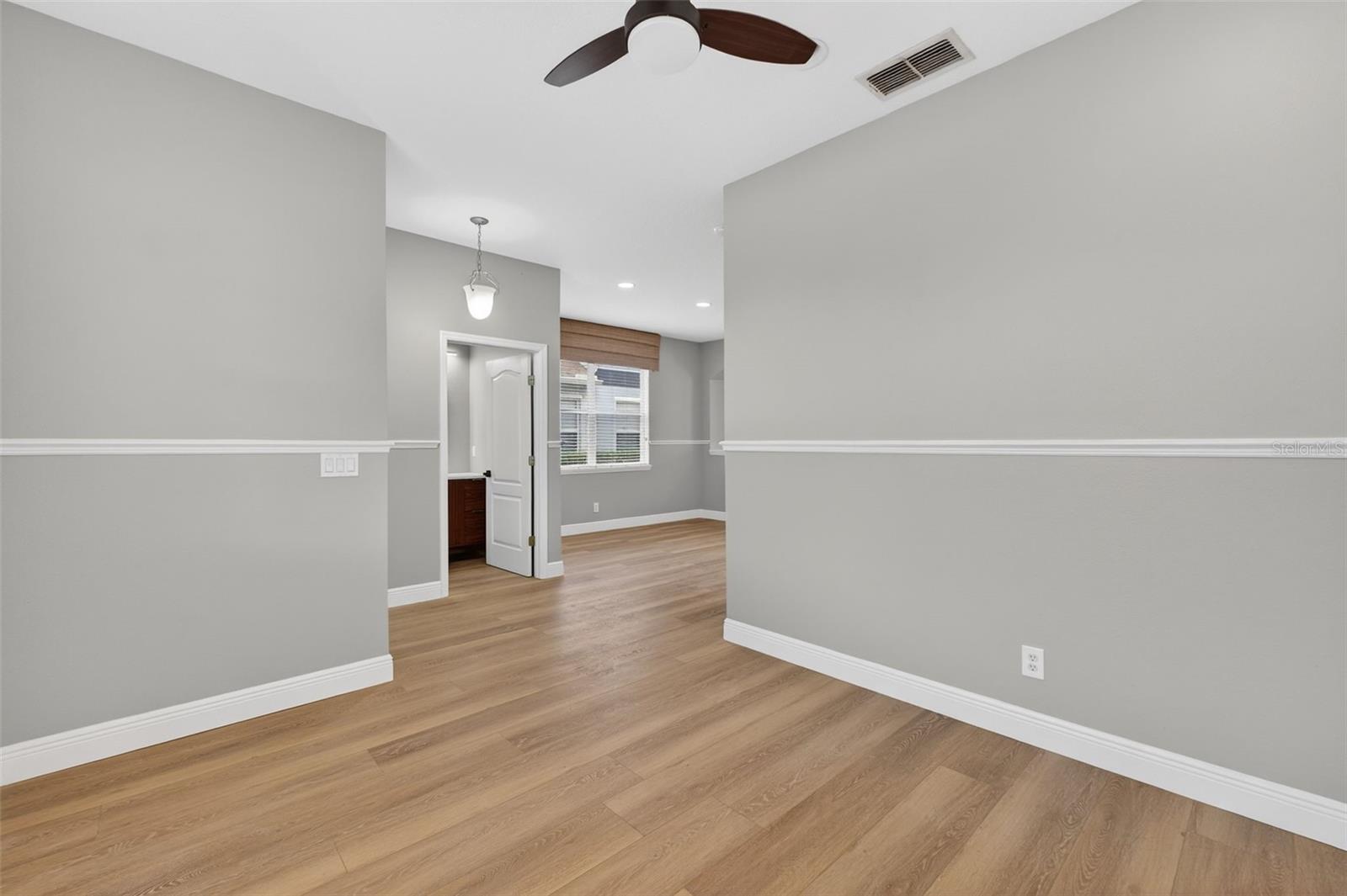 Image 19 of 89 For 2311 J Lawson Boulevard