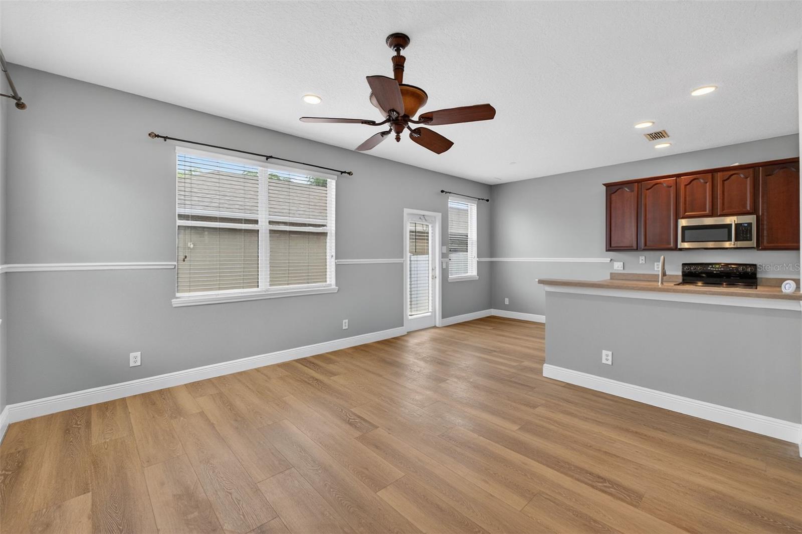 Image 24 of 89 For 2311 J Lawson Boulevard