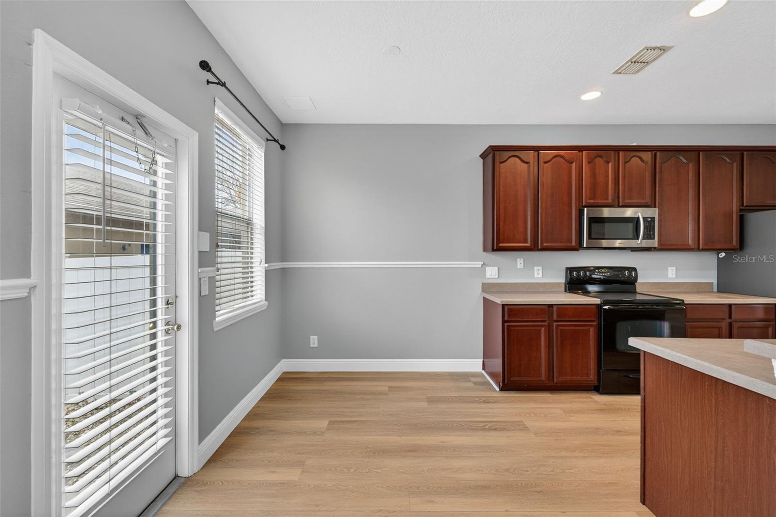 Image 28 of 89 For 2311 J Lawson Boulevard