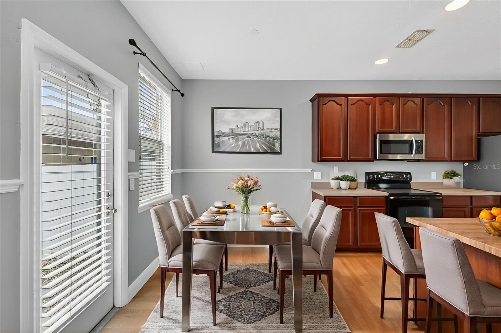 Image 29 of 89 For 2311 J Lawson Boulevard