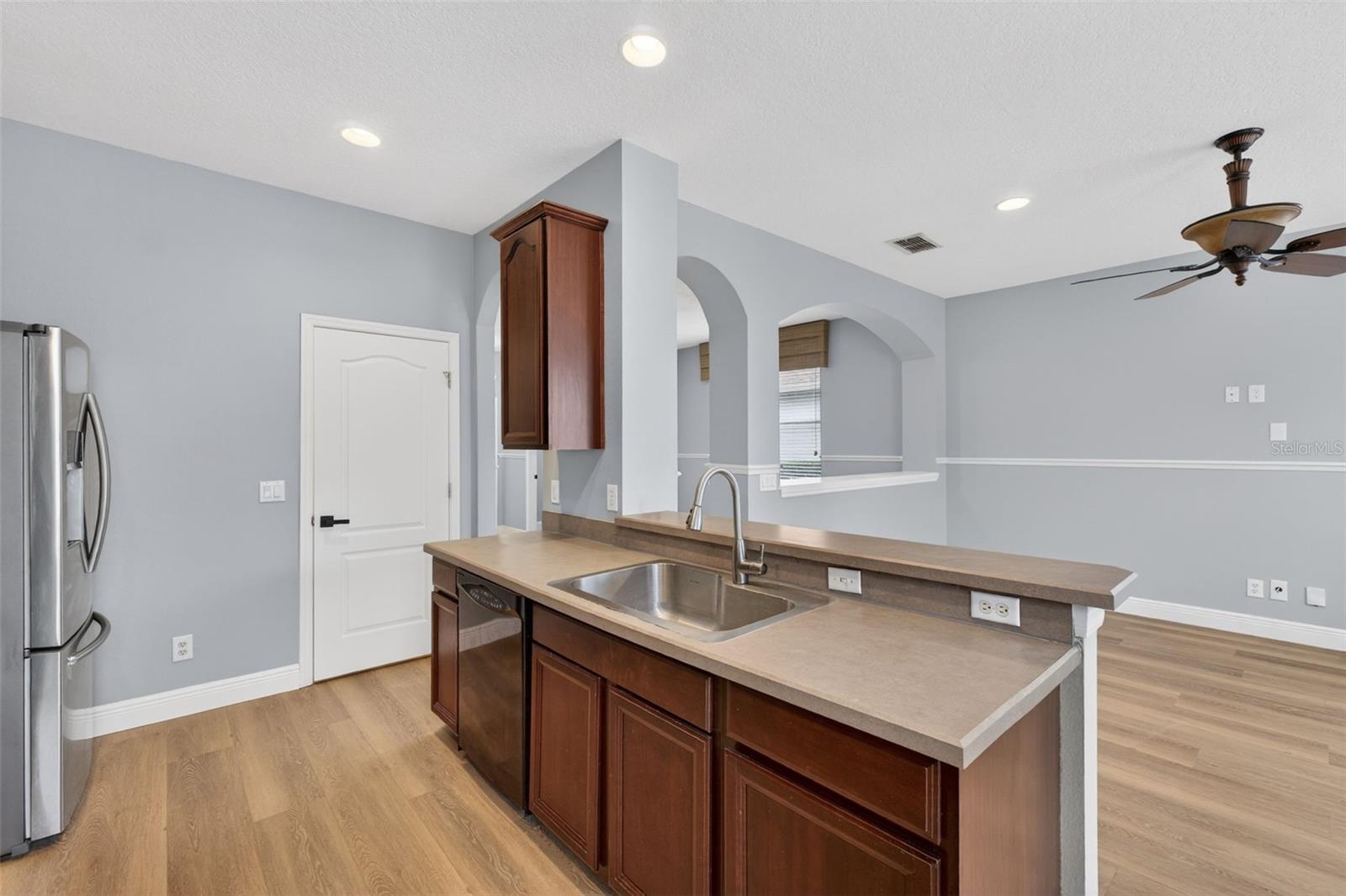 Image 35 of 89 For 2311 J Lawson Boulevard