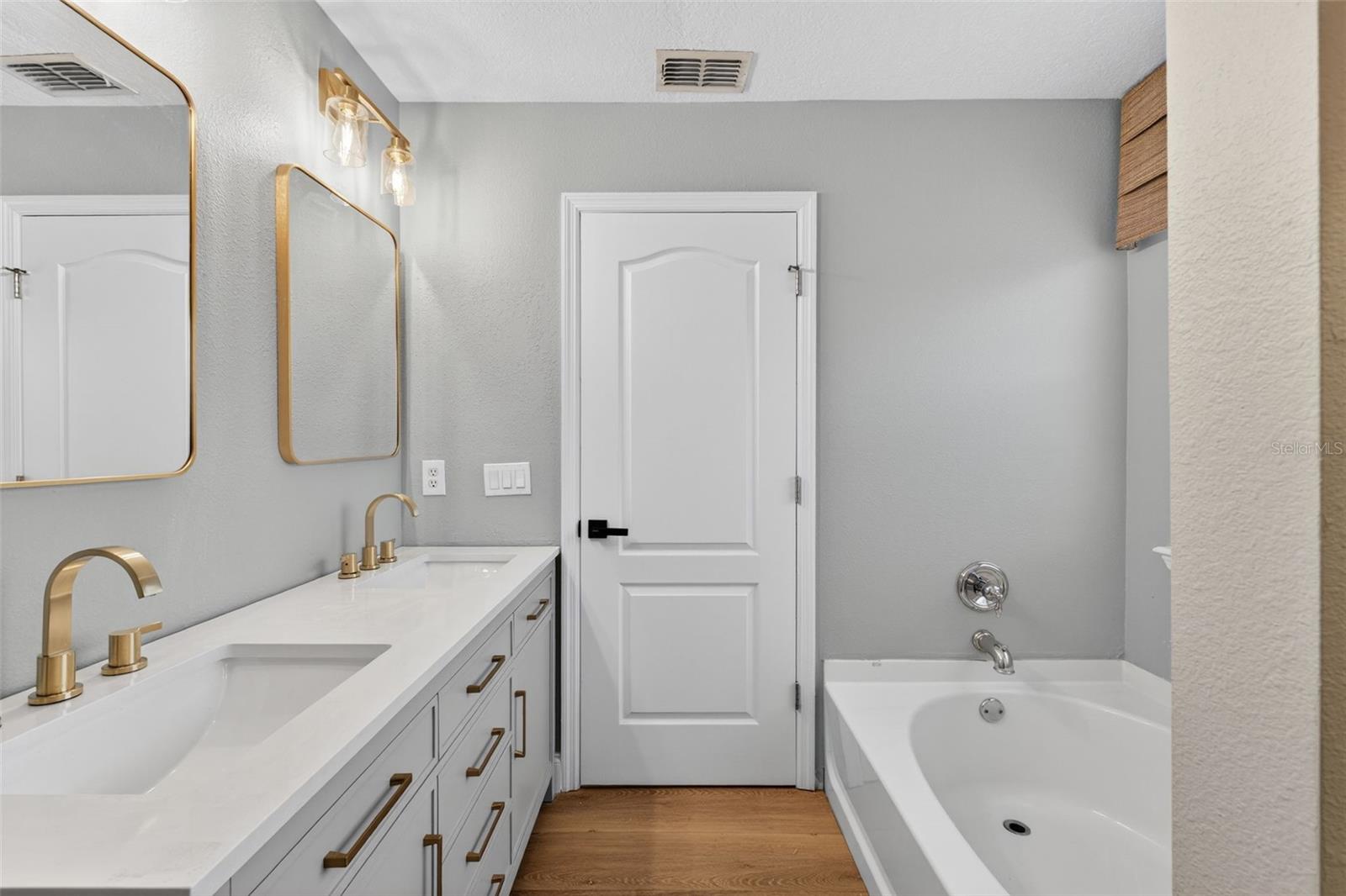 Image 75 of 89 For 2311 J Lawson Boulevard