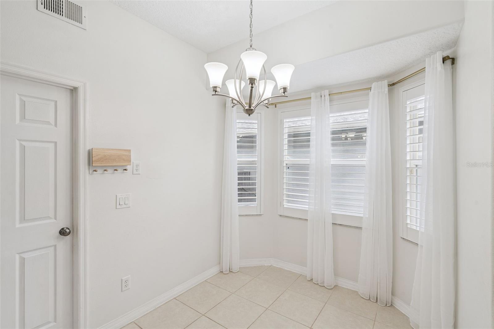 Image 11 of 57 For 1226 Portmoor Way