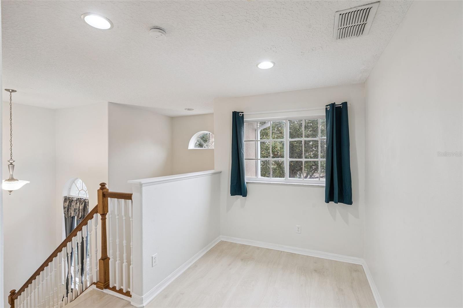 Image 18 of 57 For 1226 Portmoor Way