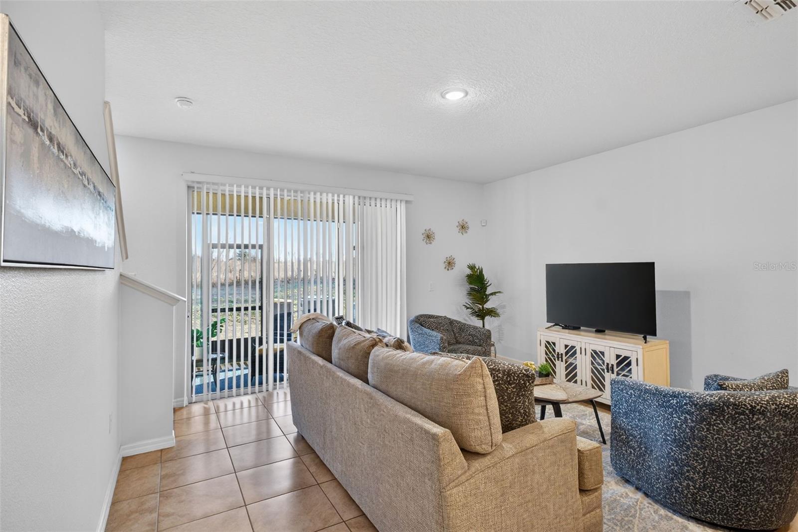 Image 18 of 63 For 200 Feltrim Reserve Boulevard