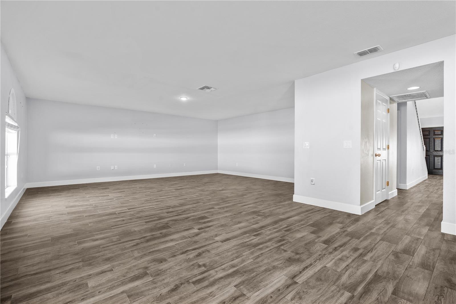 Image 20 of 46 For 3289 Tallwood Drive