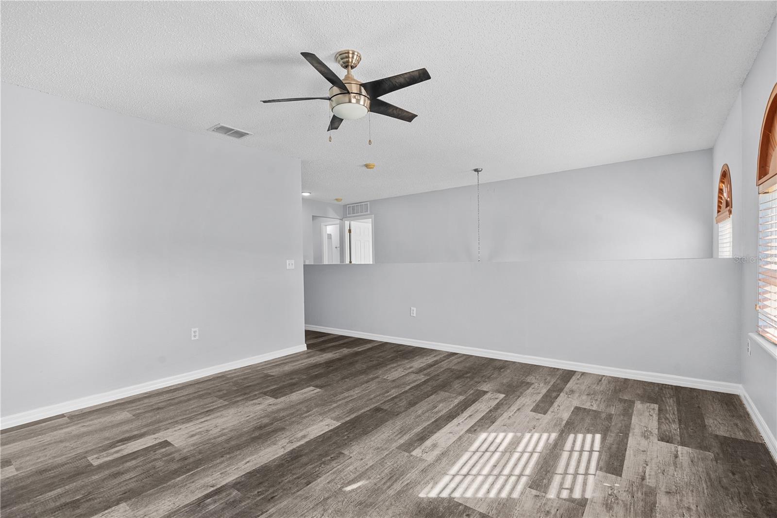 Image 26 of 46 For 3289 Tallwood Drive