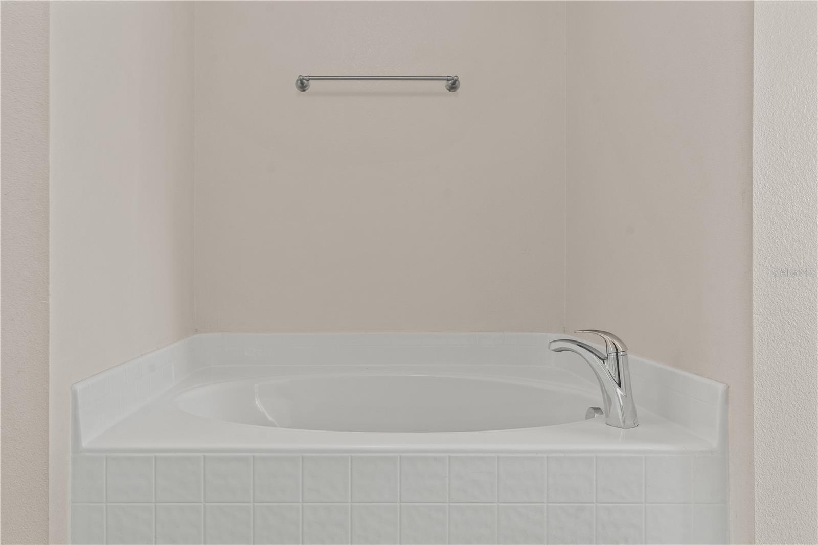 Image 31 of 46 For 3289 Tallwood Drive