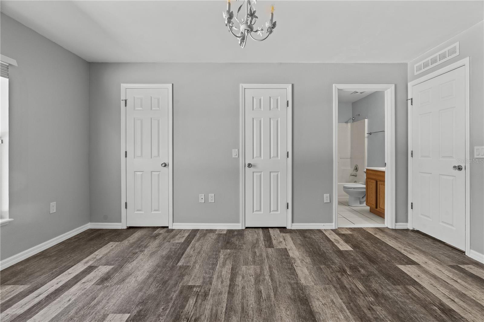 Image 34 of 46 For 3289 Tallwood Drive