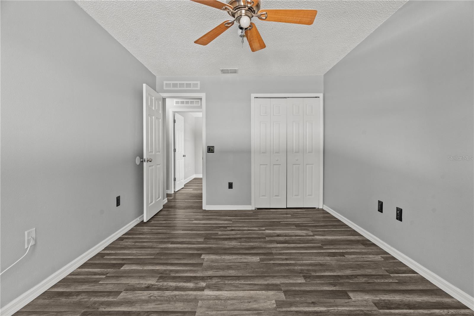 Image 37 of 46 For 3289 Tallwood Drive