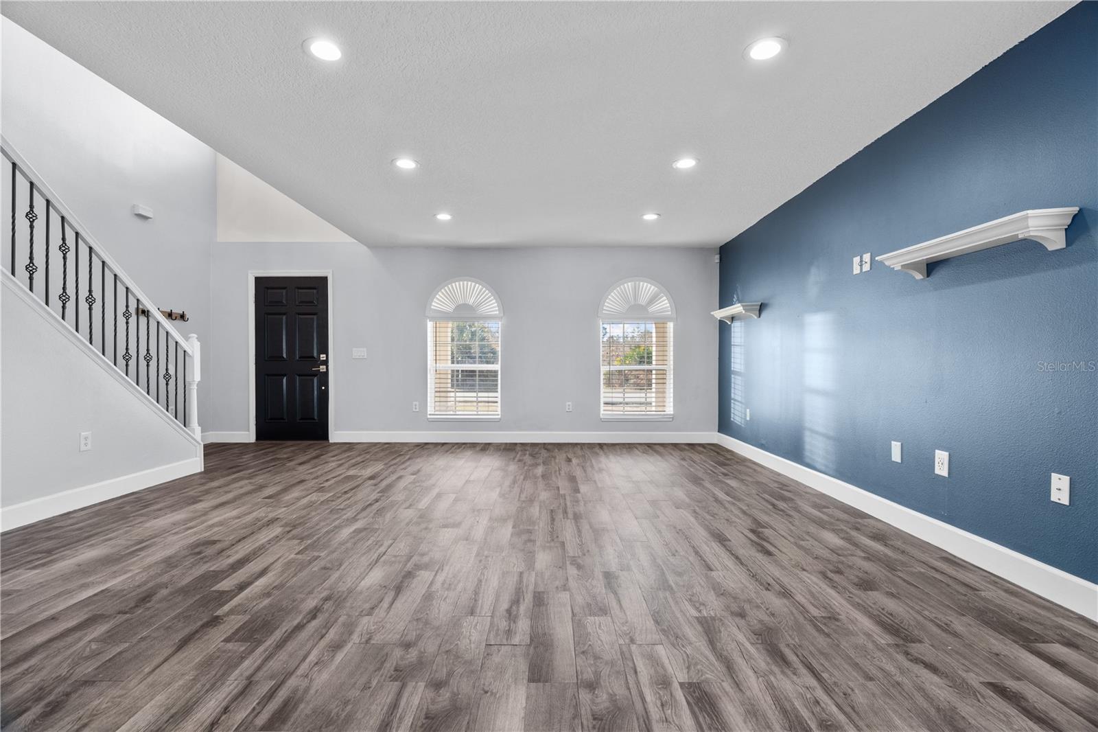 Image 6 of 46 For 3289 Tallwood Drive