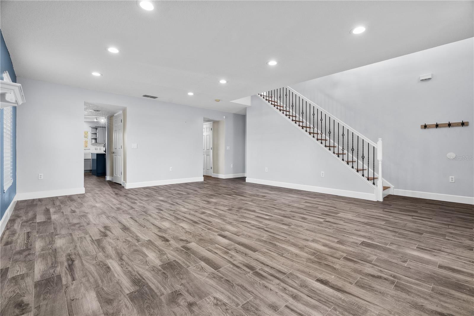 Image 7 of 46 For 3289 Tallwood Drive