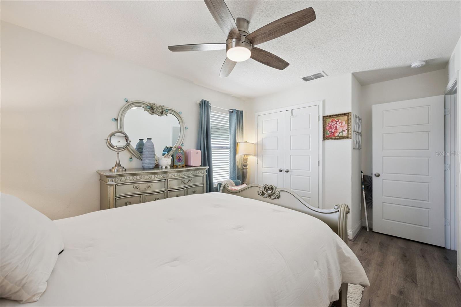 Image 19 of 46 For 9909 Aurea Moss Lane