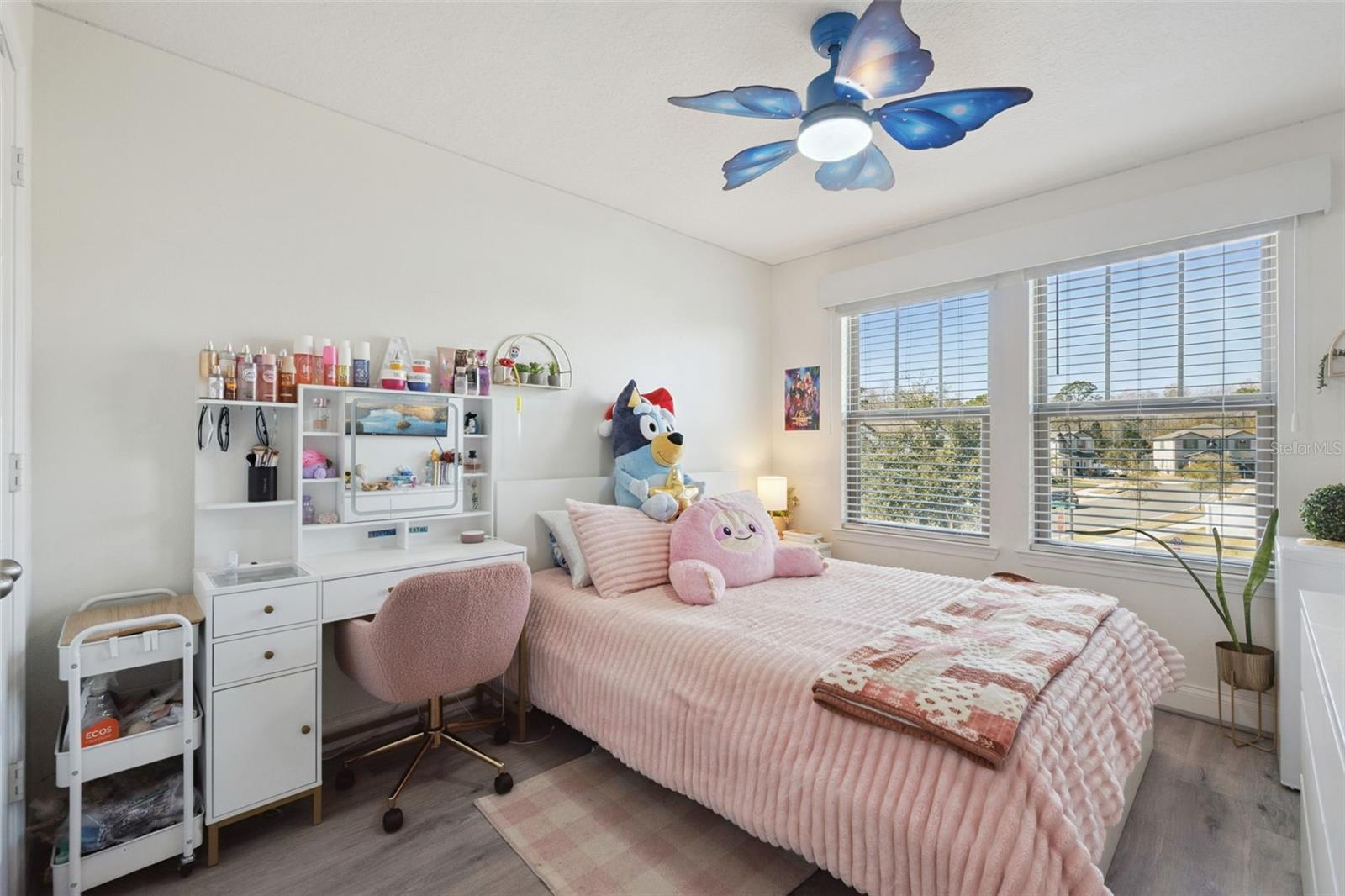 Image 20 of 46 For 9909 Aurea Moss Lane