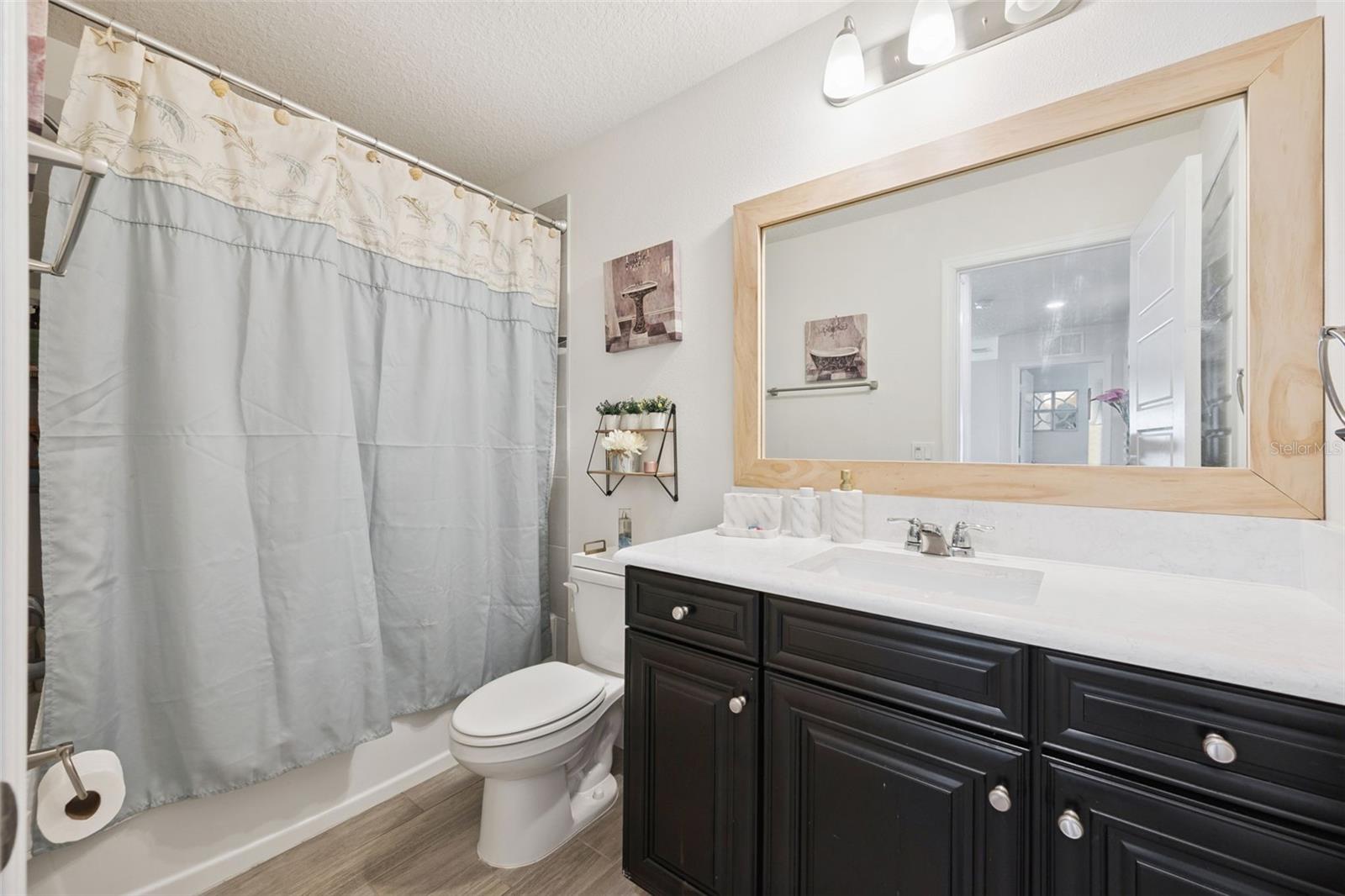 Image 23 of 46 For 9909 Aurea Moss Lane