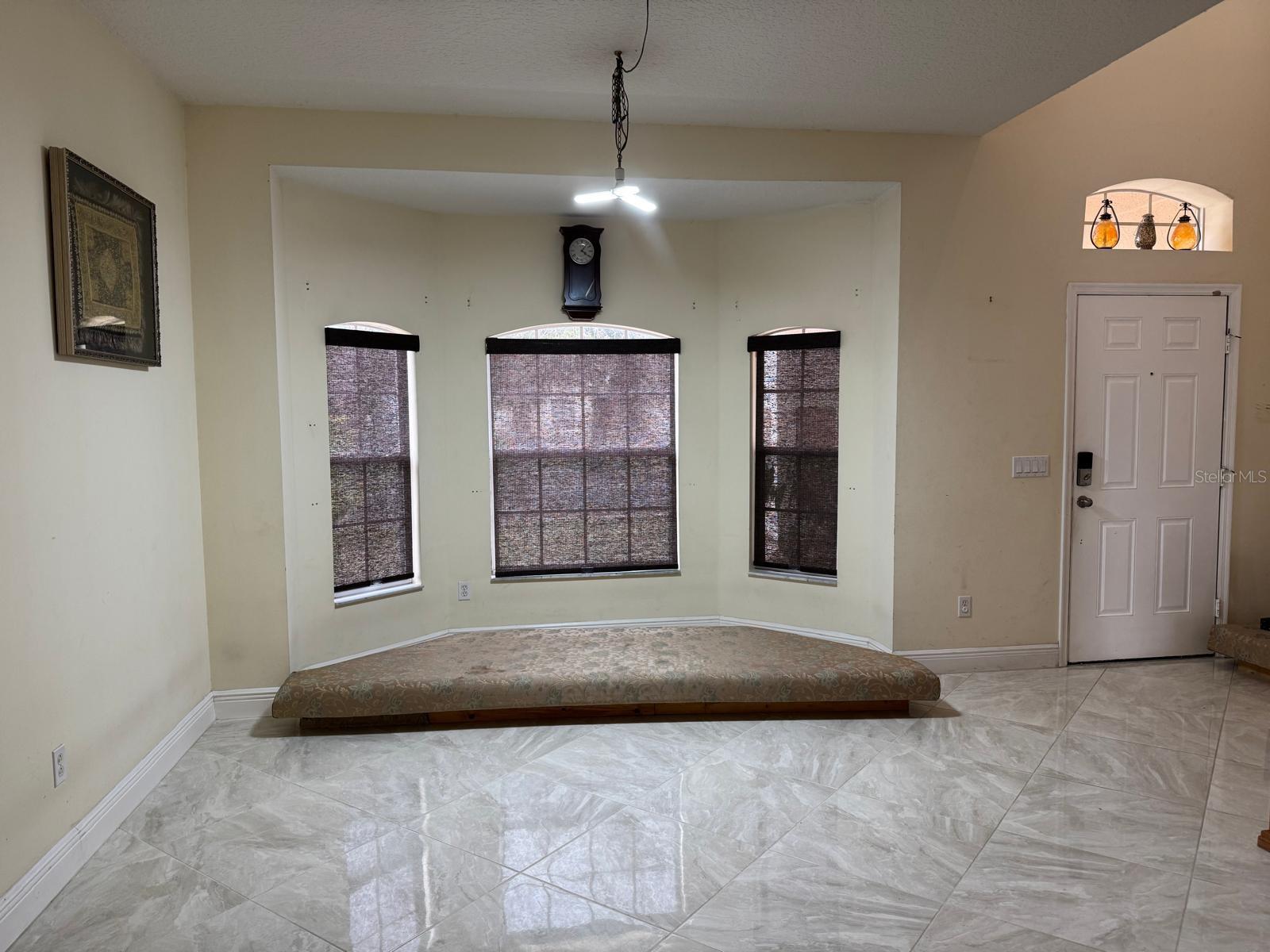 Image 4 of 16 For 14796 Yorkshire Run Drive