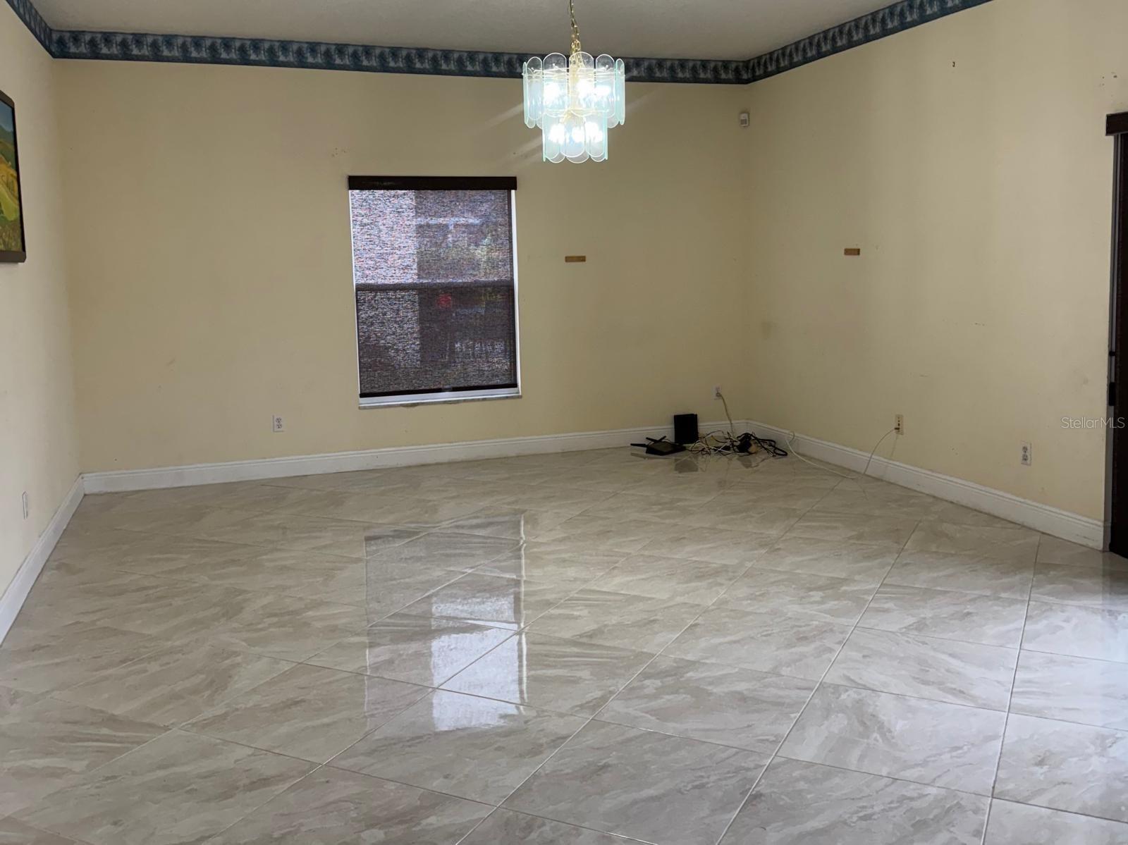 Image 5 of 16 For 14796 Yorkshire Run Drive