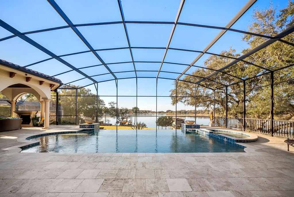 Listing photo id 1 for 17737 Deer Isle Circle