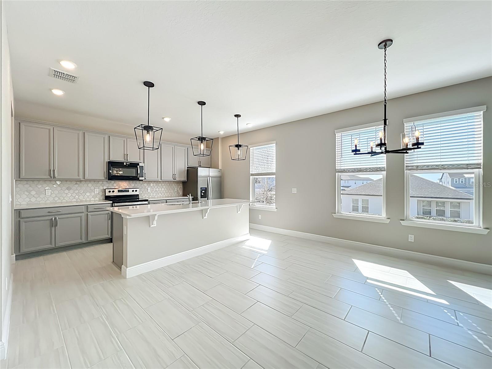 Image 10 of 51 For 4842 Lime Rickey Alley