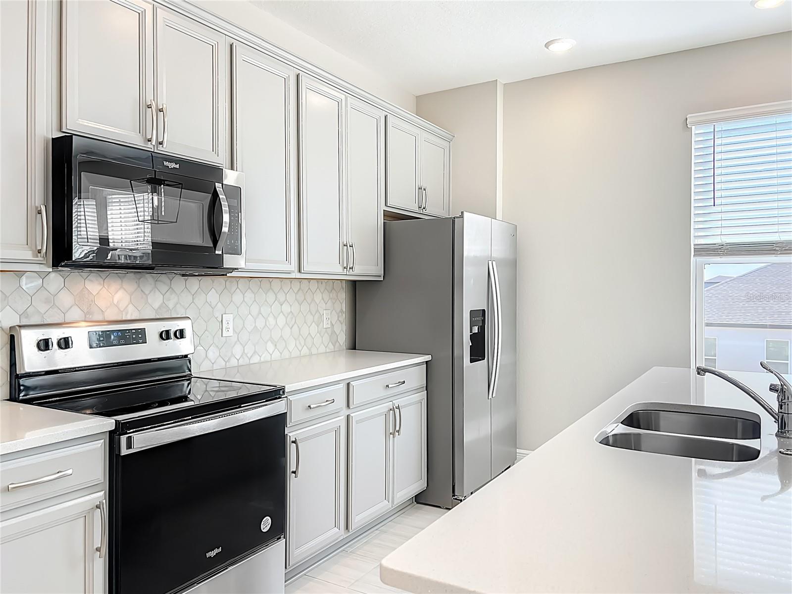 Image 17 of 51 For 4842 Lime Rickey Alley