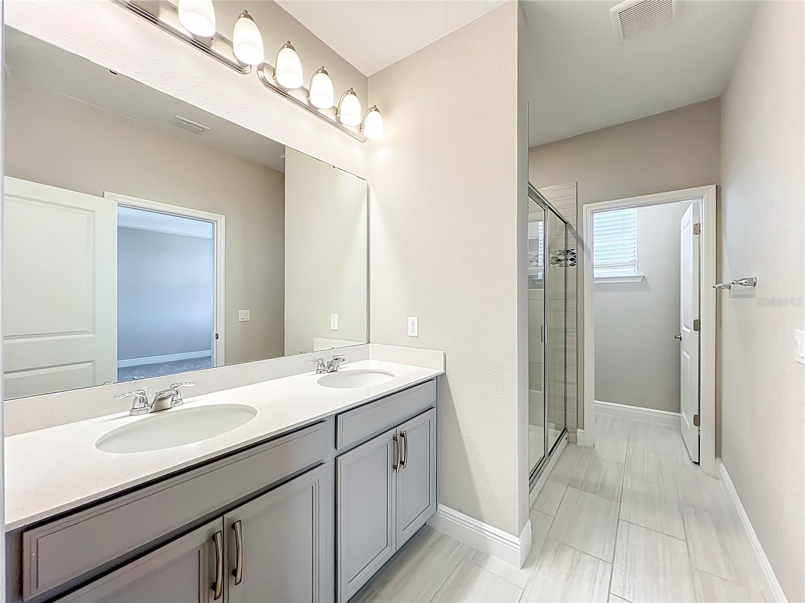 Image 26 of 51 For 4842 Lime Rickey Alley